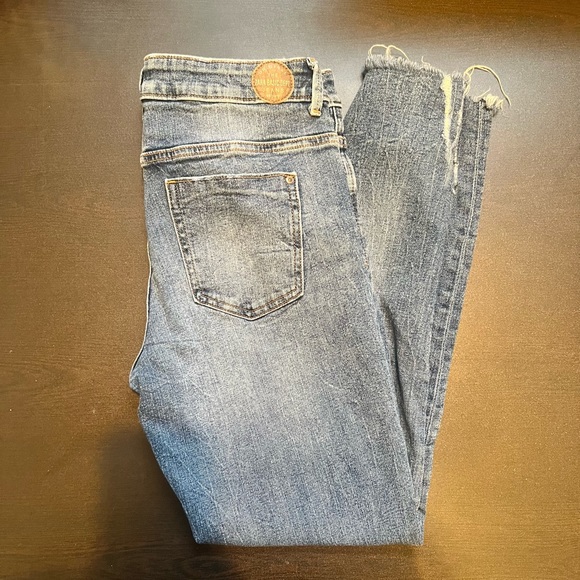 Zara Basic Denim Jeans - Picture 5 of 5